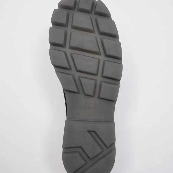[SOLD OUT] [270] 자라 Zara 스터드 더비슈즈 리미티드에디션 새상품