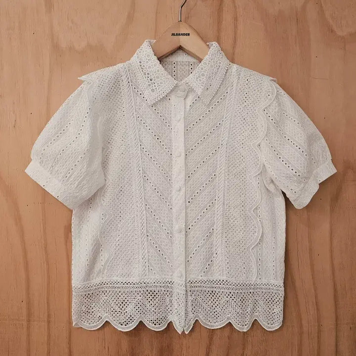 [BUNJANG] White Wing Lace Blouse / 화이트 날개레이스 블라우스 (새옷)