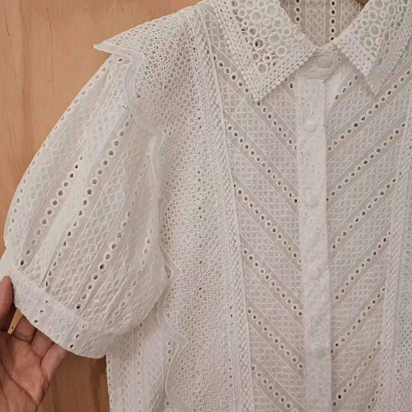 [BUNJANG] White Wing Lace Blouse / 화이트 날개레이스 블라우스 (새옷)