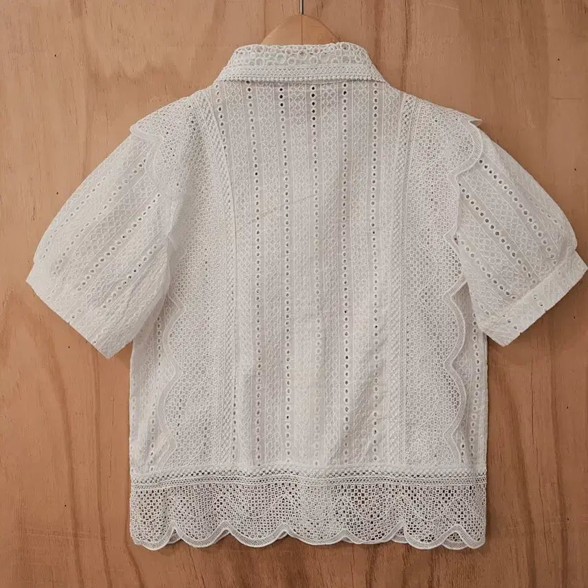 [BUNJANG] White Wing Lace Blouse / 화이트 날개레이스 블라우스 (새옷)