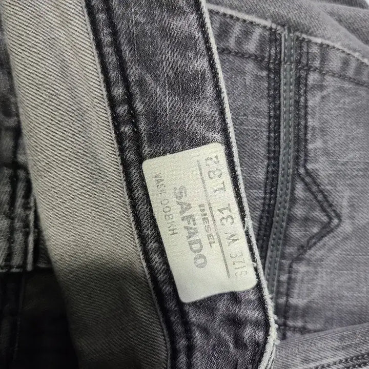 [BUNJANG] Diesel Low-Rise Gray Denim Jeans / 디젤 로우라이즈 그레이 데님 청바지 데미지진