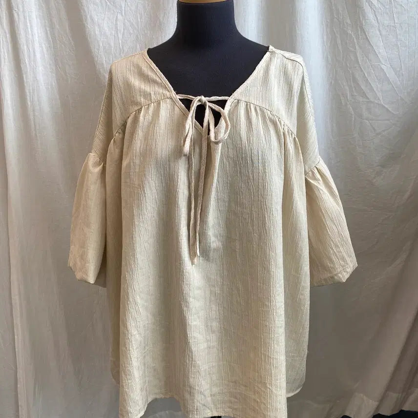 [BUNJANG] FRIFUL Beige Oversized Short Sleeve Blouse (L) / FRIFUL 베이지 오버핏 반팔블라우스(L)