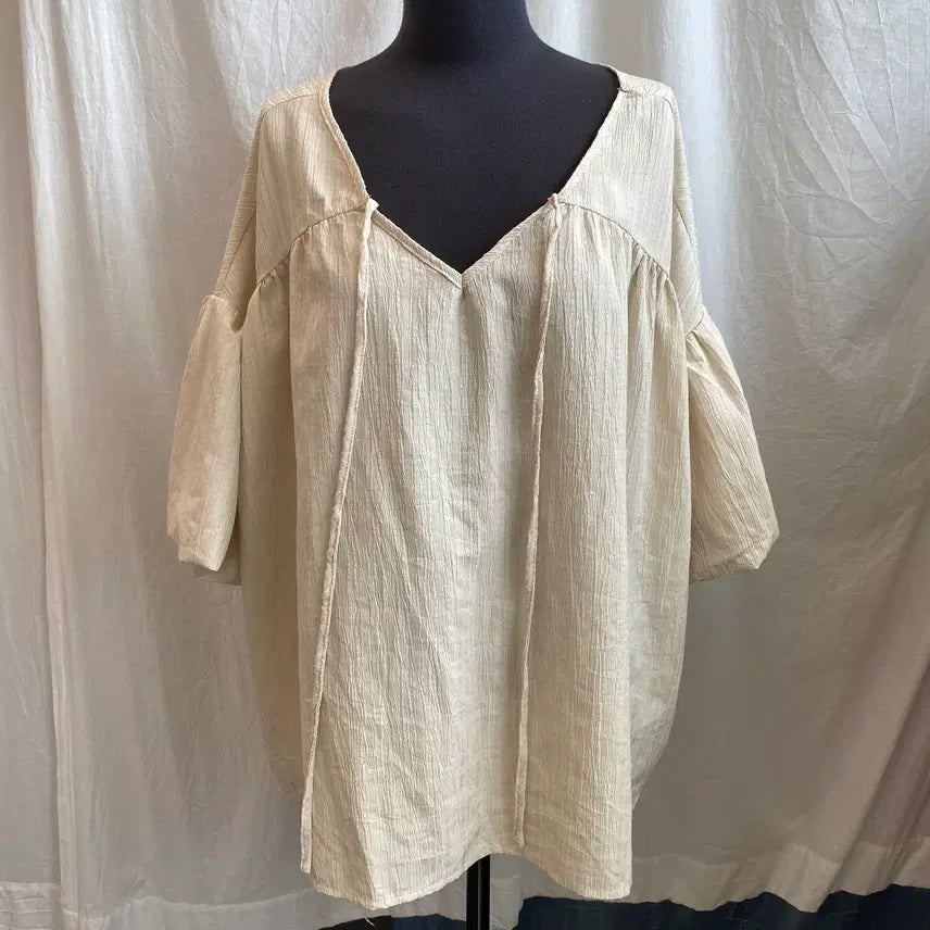 [BUNJANG] FRIFUL Beige Oversized Short Sleeve Blouse (L) / FRIFUL 베이지 오버핏 반팔블라우스(L)