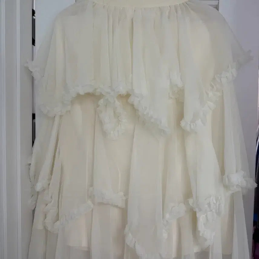[BUNJANG] Cloudmotion Chiffon Ruffle Skirt White / 클라우드모션 쉬폰 캉캉 프릴 스커트 화이트