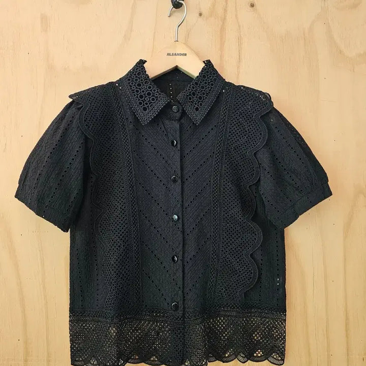 [BUNJANG] Black Wing Lace Blouse / 블랙 날개레이스 블라우스 (새옷)