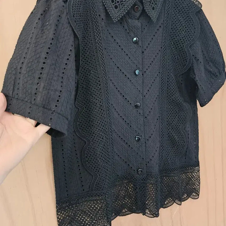 [BUNJANG] Black Wing Lace Blouse / 블랙 날개레이스 블라우스 (새옷)