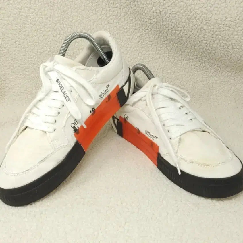 [BUNJANG] Off-White Low Vulcanized White Canvas Sneakers / [정품] 오프화이트 로우 벌커나이즈드 화이트 캔버스 (42사이즈/270)