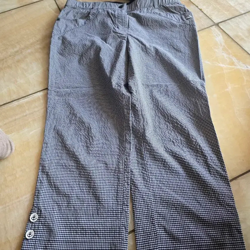[BUNJANG] Olivia Checkered 7/10 Pants / 올리비아 체크 7부 바지 29