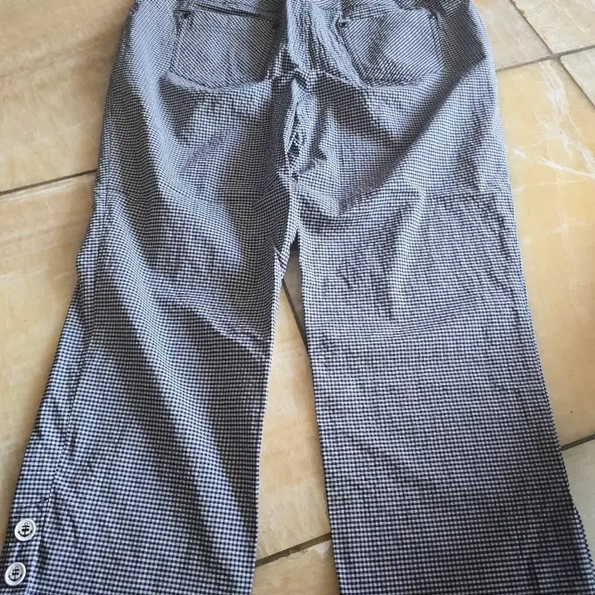[BUNJANG] Olivia Checkered 7/10 Pants / 올리비아 체크 7부 바지 29