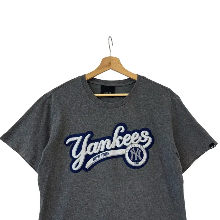 [SOLD OUT] MLB 뉴욕양키스 슬림 핏 반팔 티셔츠 100 정품