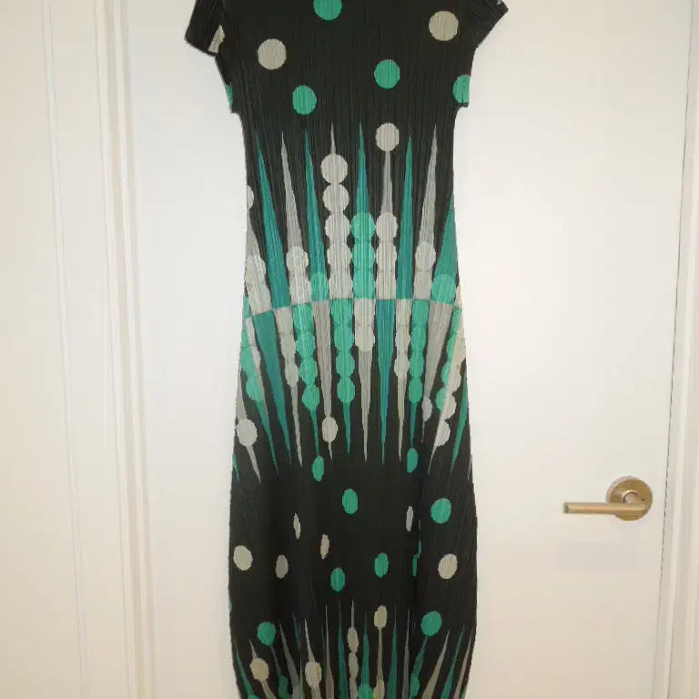 [BUNJANG] Pleats Please Dot Pattern Long Dress / 플리츠플리즈 도트 패턴 롱 원피스