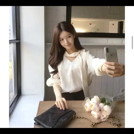 [BUNJANG] Ivory Tie Blouse / 타이블라우스 새상품