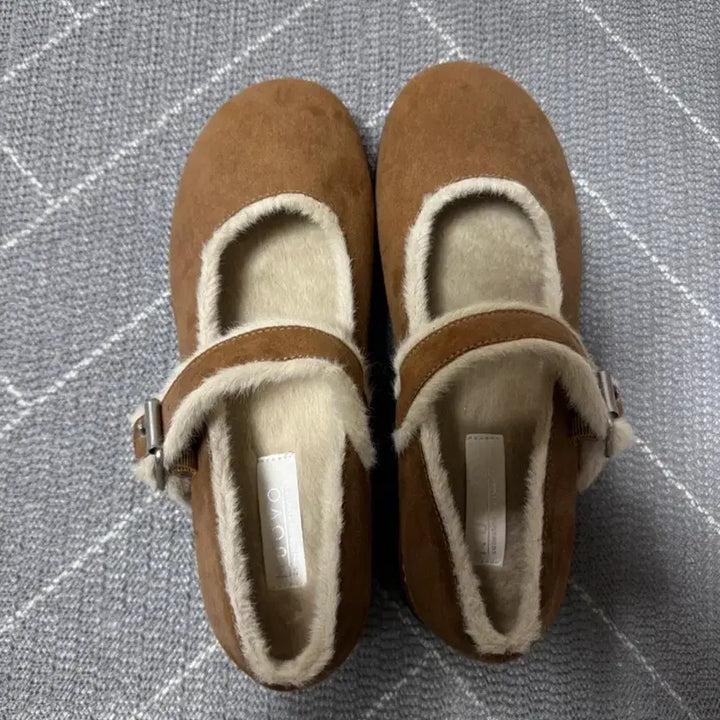 [BUNJANG] Nuovo Mary Jane Fur Shoes / 누오보 퍼 메리제인 240 새상품