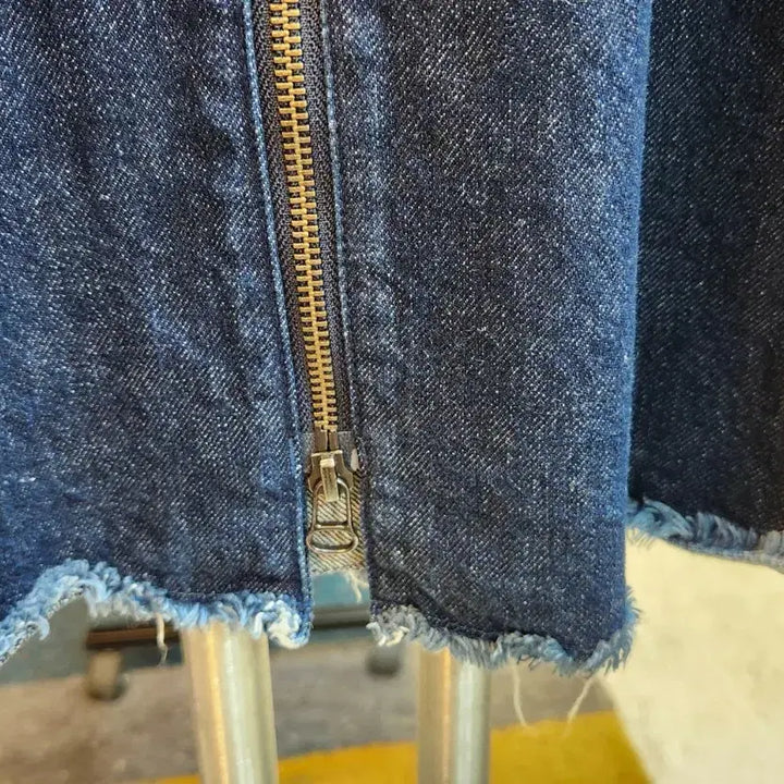 [BUNJANG] Indigo Front Zip A-line Flare Denim Skirt / 일본산 인디고 프론트 지퍼 A라인 플레어 데님 스커트