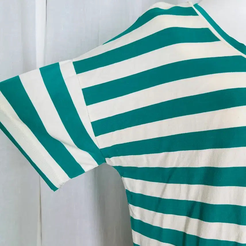 [BUNJANG] COS Mint Green Striped Short Sleeve T-shirt / 그린(민트) 스트라이프반팔