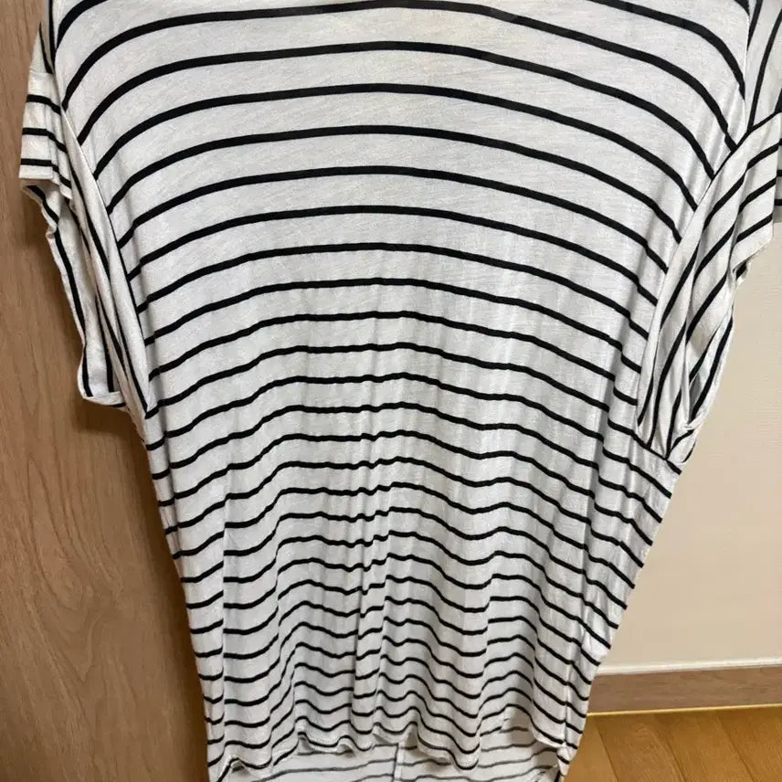 [BUNJANG] ZARA Striped Short Sleeve T-shirt / ZARA 자라 스트라이프 반팔 티셔츠(상태최상)