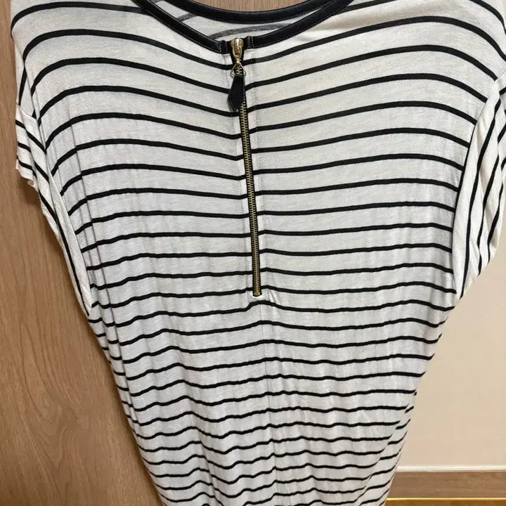 [BUNJANG] ZARA Striped Short Sleeve T-shirt / ZARA 자라 스트라이프 반팔 티셔츠(상태최상)