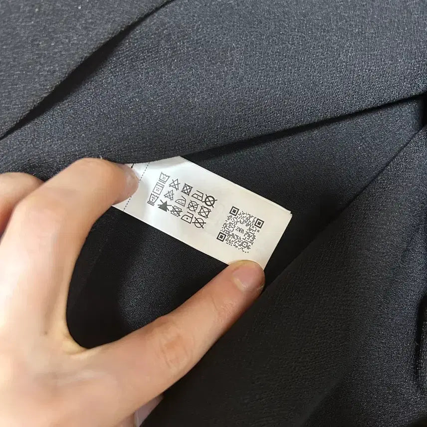 [BUNJANG] ZARA One-Shoulder Midi Dress / ZARA 블랙 원숄더 미디 드레스