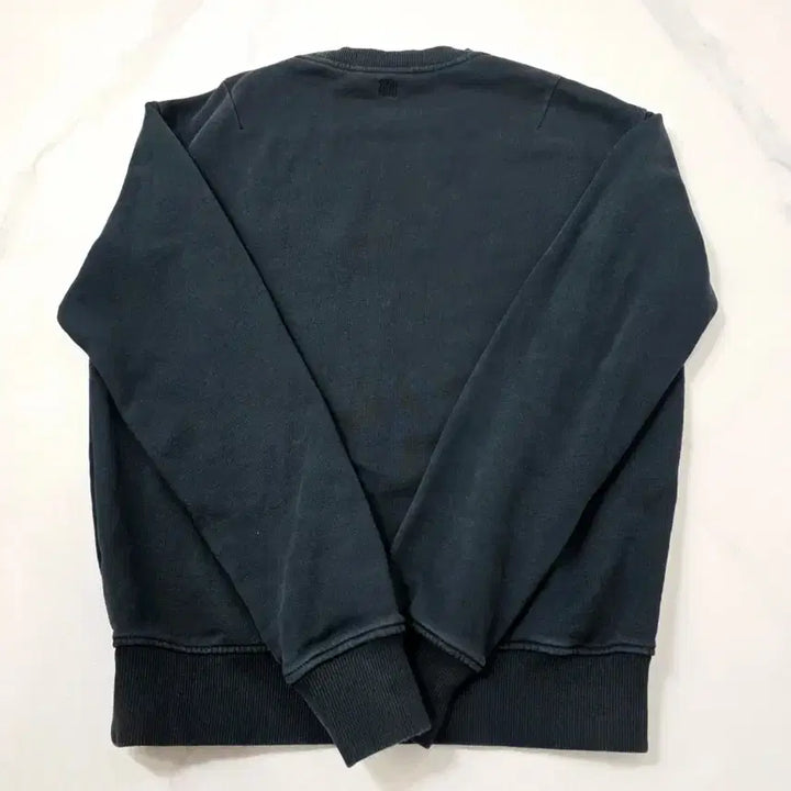 [BUNJANG] AMI Small Heart Logo Sweatshirt Black / [정품] 아미(AMI) 스몰 하트 로고 맨투맨 블랙 95