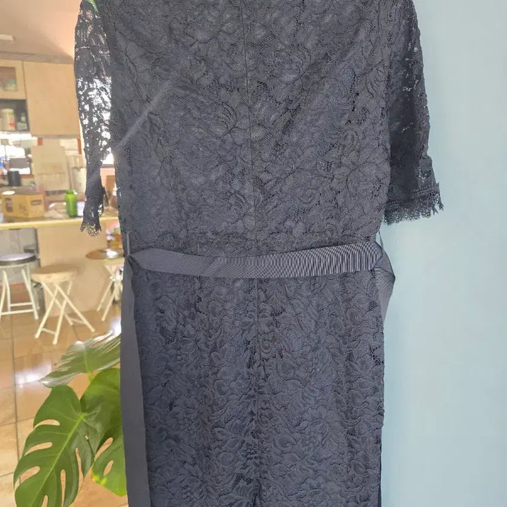 [BUNJANG] Olivia Lauren Navy Lace Dress 95 / 올리비아로렌 네이비 레이스 원피스 95