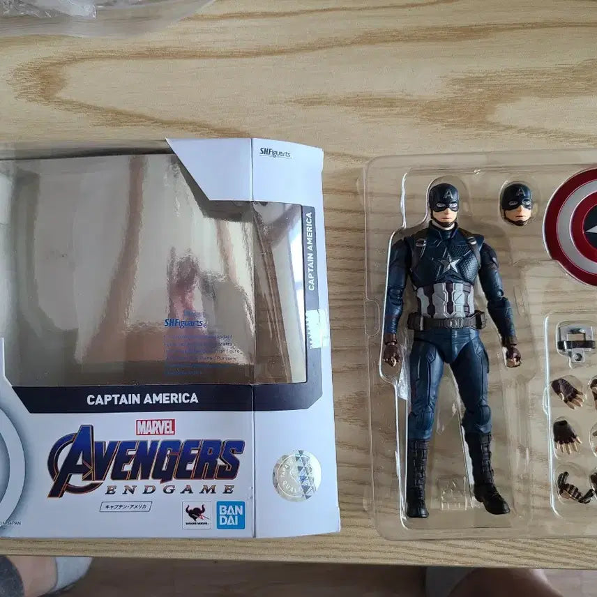 [BUNJANG] Bandai SHF Captain America Endgame Action Figure / 반다이 SHF 캡틴아메리카 엔드게임