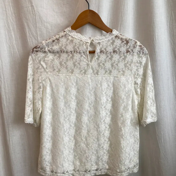 [BUNJANG] ARROW White Lace Short Sleeve Blouse (M) / ARROW 화이트 레이스 반팔블라우스(M)