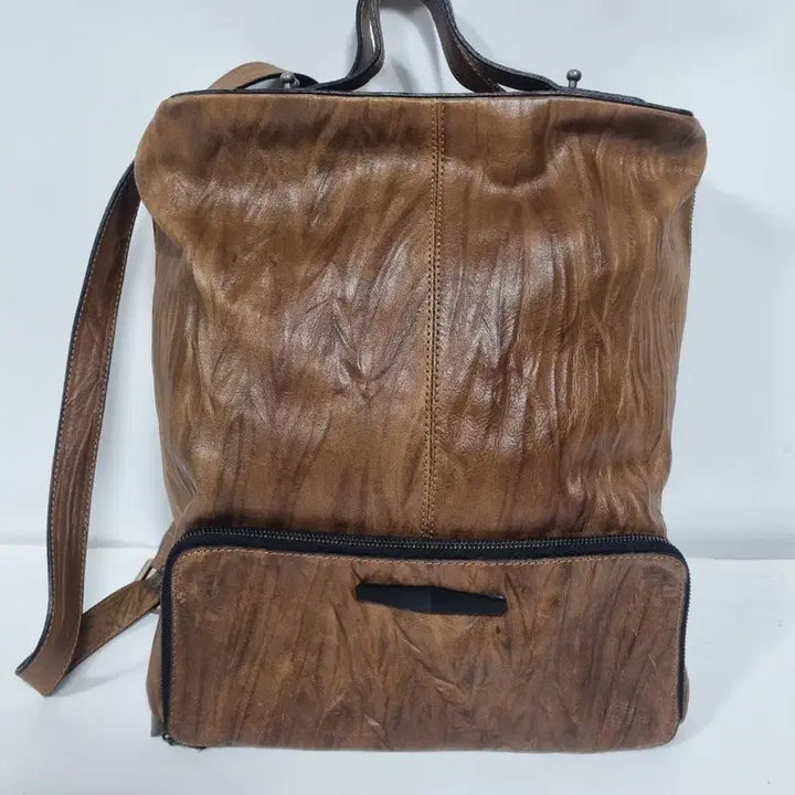 [BUNJANG] LOUISA and Lounge Vintage Brown Leather Backpack / 루즈앤 라운지 빈티지 브라운 가죽 백팩