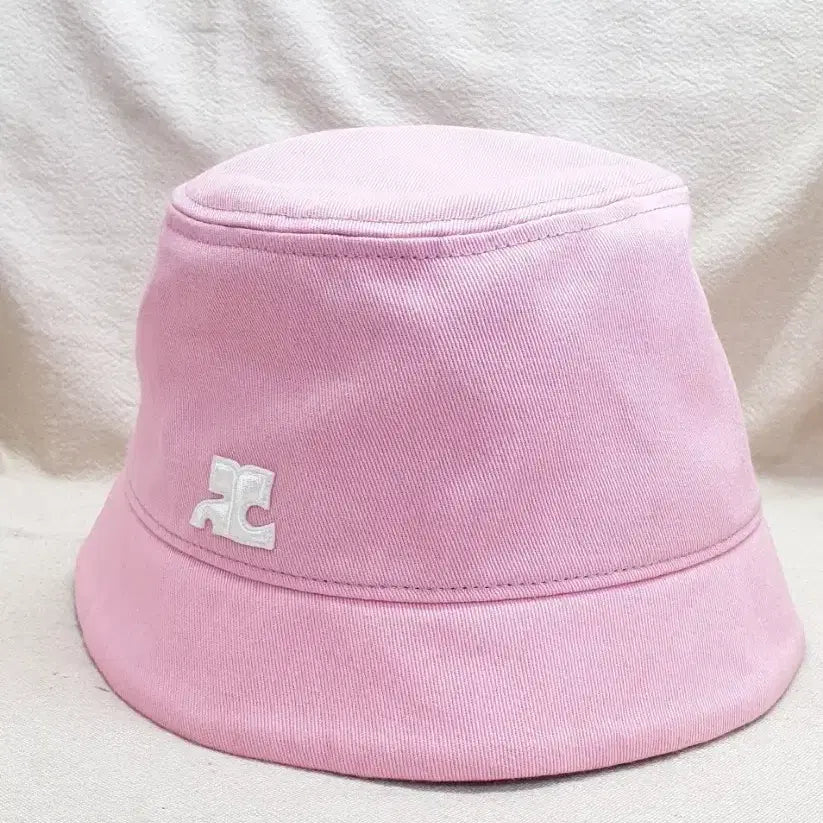 [SOLD OUT] 꾸레쥬 핑크 버킷햇 S/M