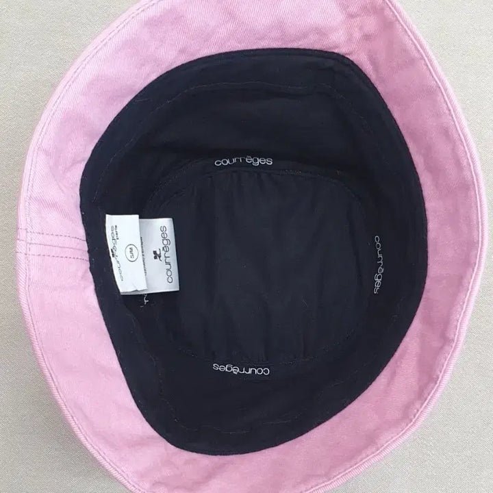 [SOLD OUT] 꾸레쥬 핑크 버킷햇 S/M