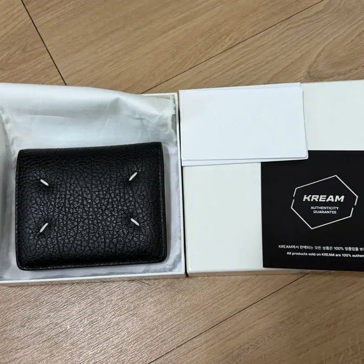 [SOLD OUT] 마르지엘라 컴팩트 반지갑 판매합니다.