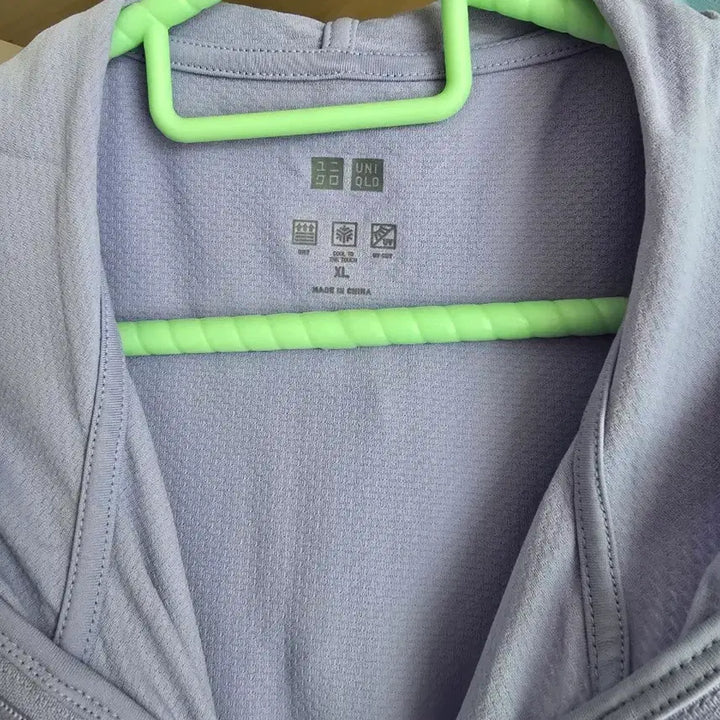 [SOLD OUT] 유니클로 라벤더색 후드집업 XL