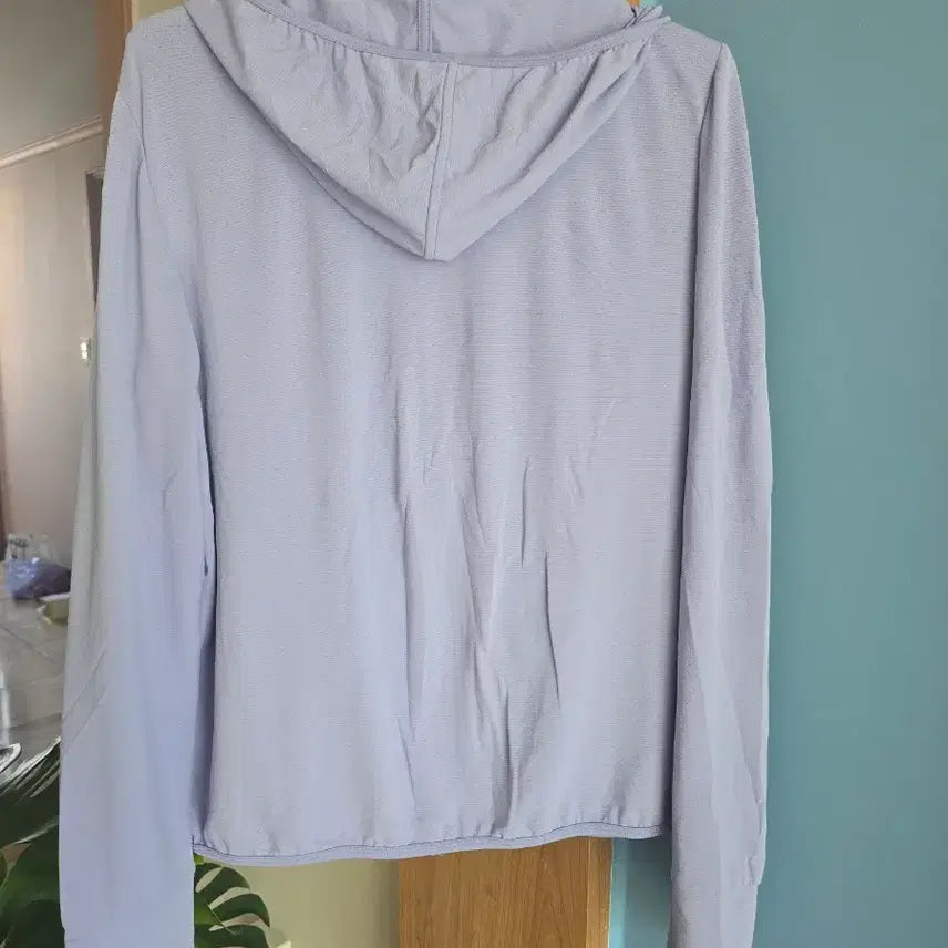 [SOLD OUT] 유니클로 라벤더색 후드집업 XL