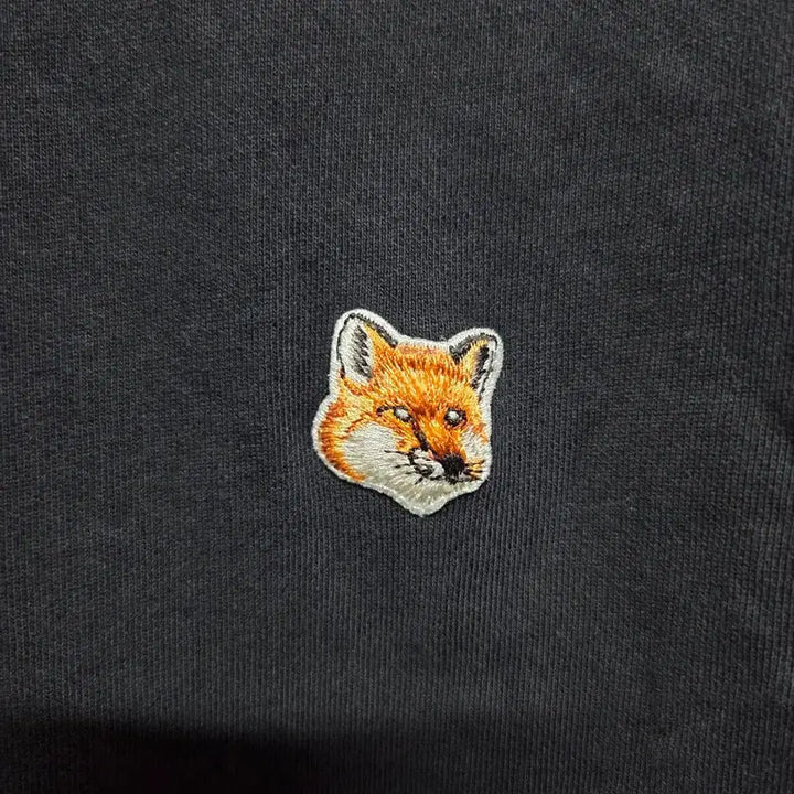 [BUNJANG] Maison Kitsune Fox Head Black Sweatshirt / (L)  메종키츠네 폭스헤드 블랙 맨투맨