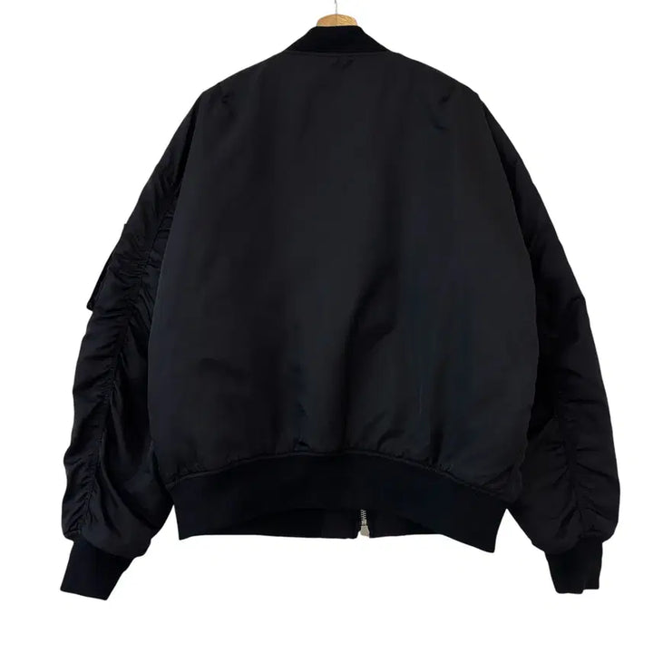[SOLD OUT] 무탠다드 오버사이즈 디테처블 ma1 블랙 L 정품