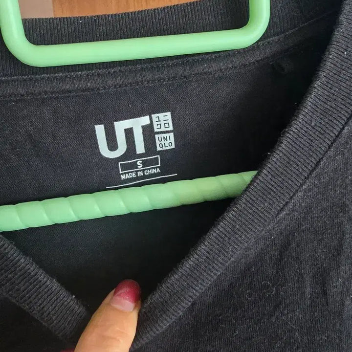 [BUNJANG] 유니클로 UT 포켓 반팔티 블랙 S / 유니클로 UT 포켓 반팔티 블랙 S