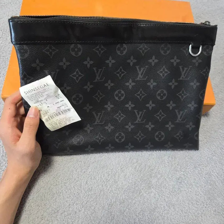 [BUNJANG] Louis Vuitton Eclipse Clutch Bag / [정품] 루이비통 이클립스 클러치백