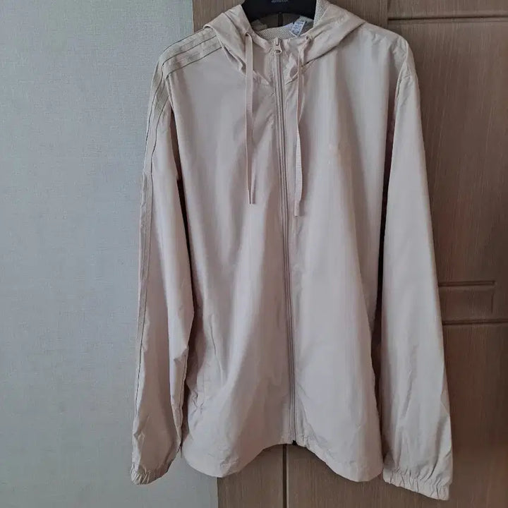 [BUNJANG] Adidas Hooded Windbreaker Beige / 아디다스 후드 바람막이 베이지