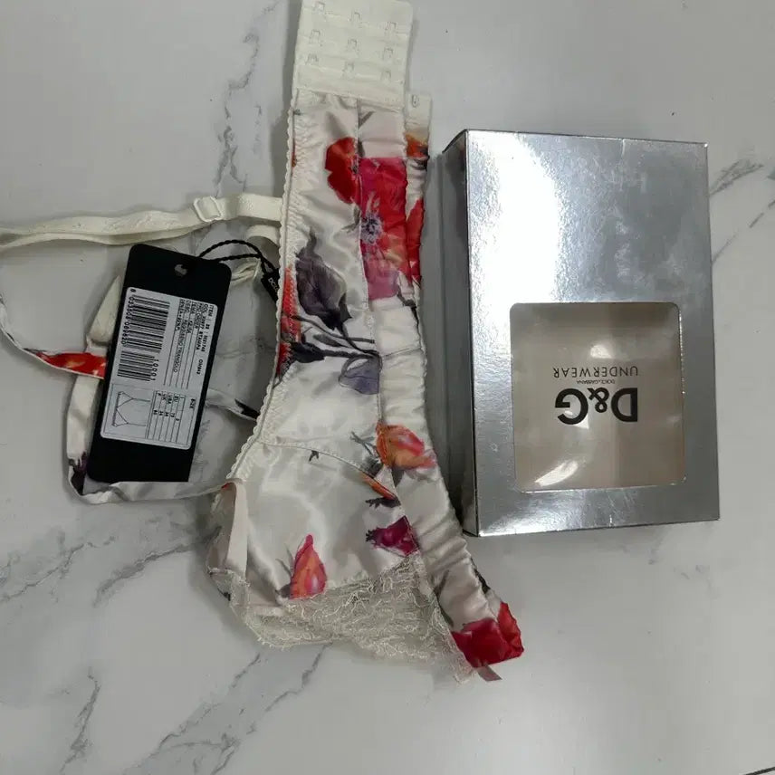[BUNJANG] Dolce &amp; Gabbana Floral Lace Bralette Underwear / 돌체앤가바나 정품 미사용 플라워 레이스 브라렛판매합니다
