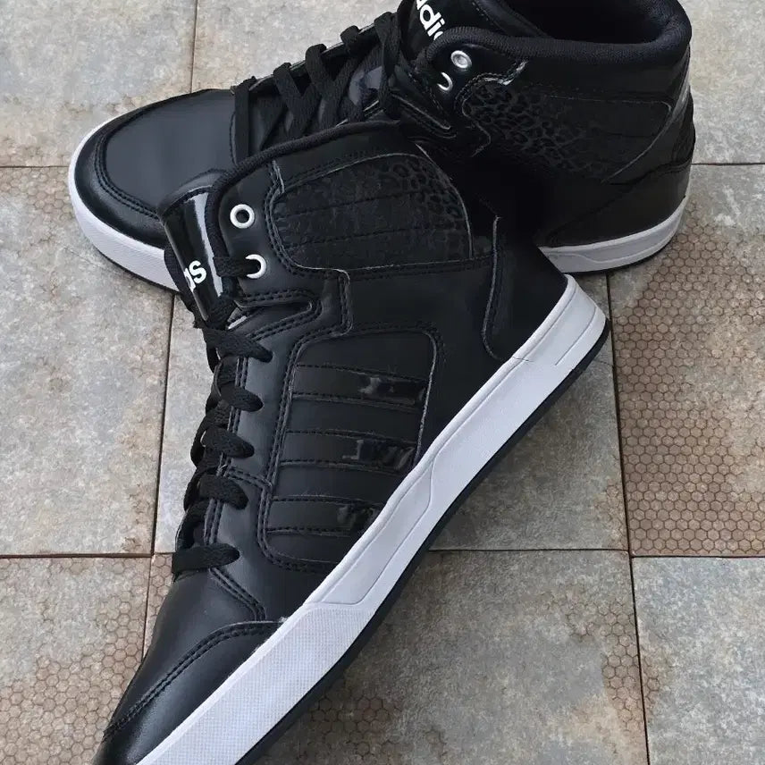 [BUNJANG] Adidas Neo Rolly Mid Black Sneakers / (265)아디다스 네오 롤리 미드 블랙 스니커즈