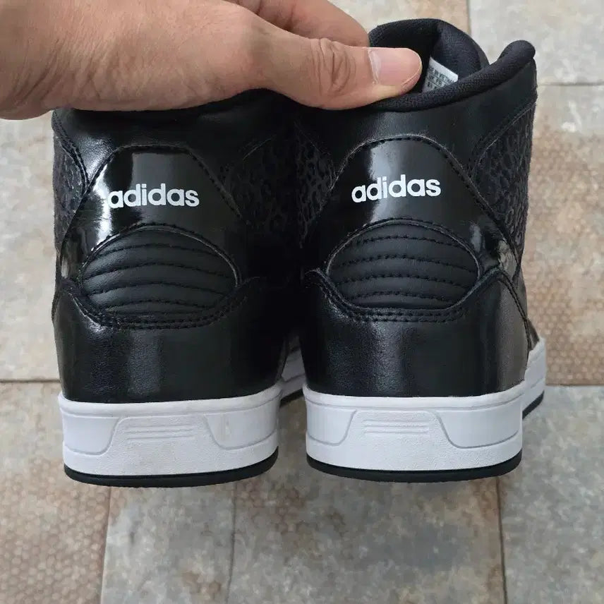[BUNJANG] Adidas Neo Rolly Mid Black Sneakers / (265)아디다스 네오 롤리 미드 블랙 스니커즈