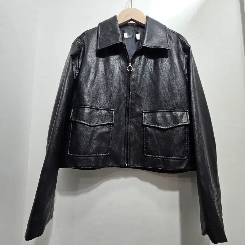 [BUNJANG] Black Eco-Leather Crop Jacket / 블랙 에코레더 크롭 자켓