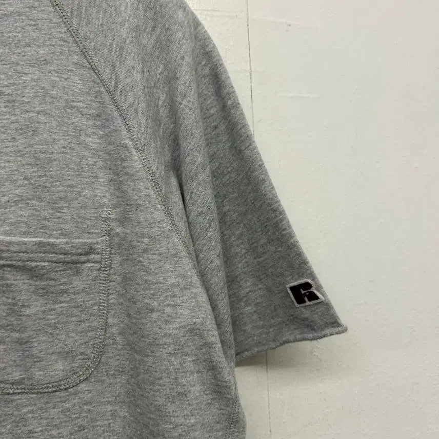 [BUNJANG] Russell Athletic Gray Pocket T-Shirt / 러셀 애슬레틱 그레이 반팔 티셔츠 포켓