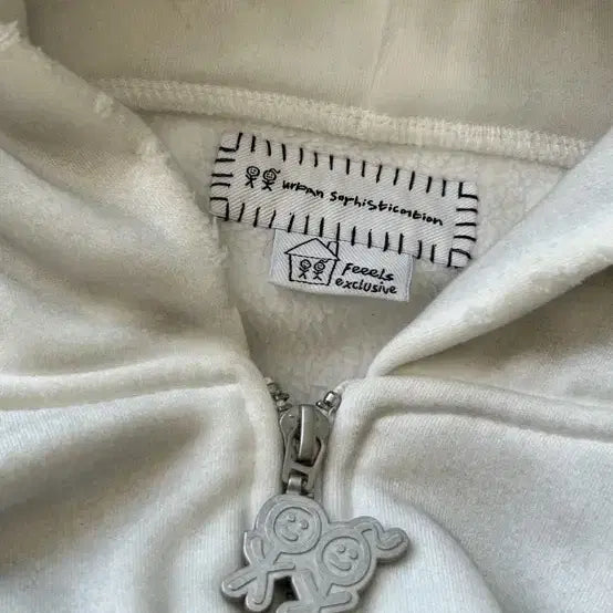 [BUNJANG] FEEELS Tokyo Worn Zip Hoodie / FEEELS NOSTALGIC - Tokyo Worn Zip Hoodi
