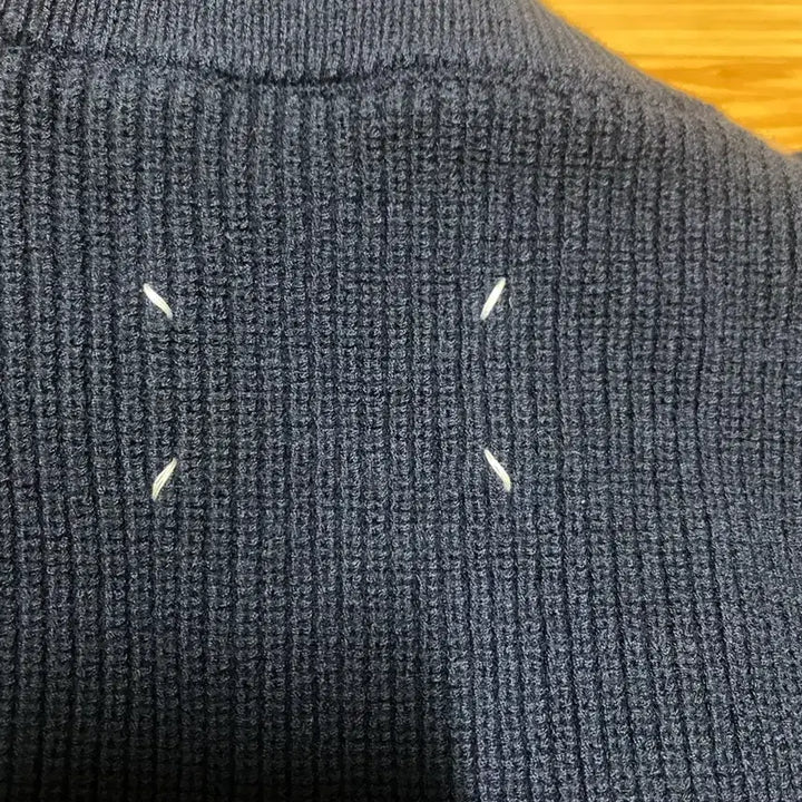 [BUNJANG] Maison Margiela Navy Knit Cardigan / 마르지엘라 네이비 니트 집업