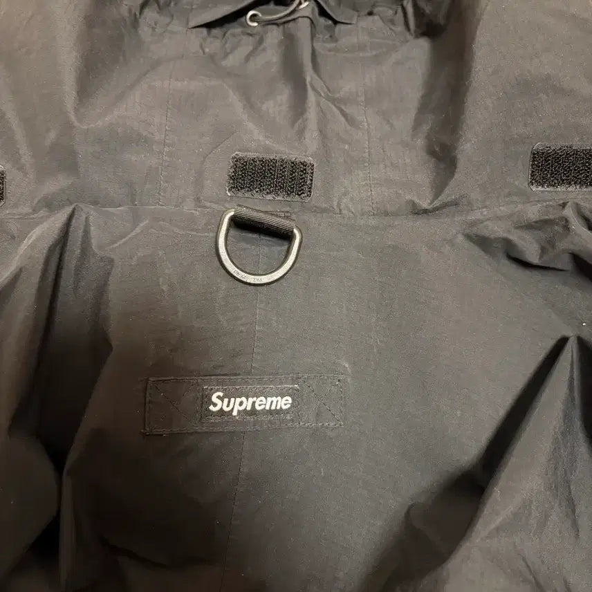 [BUNJANG] Supreme Gore-Tex Taped Seam Shell Jacket Black L / 슈프림 고어텍스 테이프드 심 쉘 자켓 블랙 L