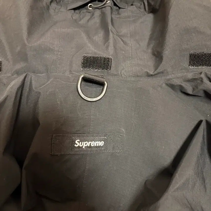 [BUNJANG] Supreme Gore-Tex Taped Seam Shell Jacket Black L / 슈프림 고어텍스 테이프드 심 쉘 자켓 블랙 L