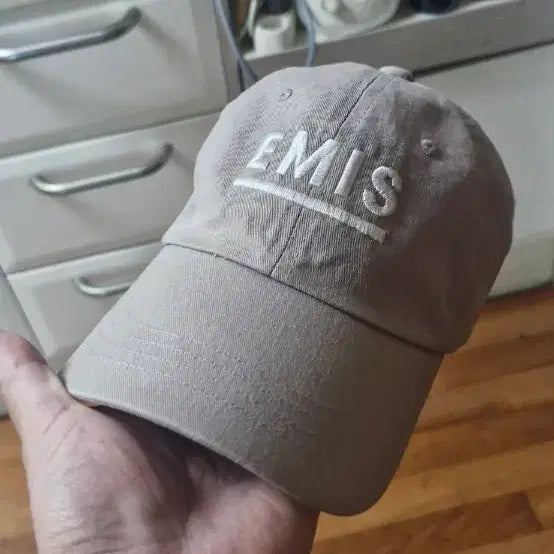 [BUNJANG] EMIS Beige Ball Cap Hat / EMIS 이미스 볼캡 모자 베이지