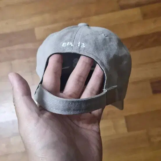 [BUNJANG] EMIS Beige Ball Cap Hat / EMIS 이미스 볼캡 모자 베이지