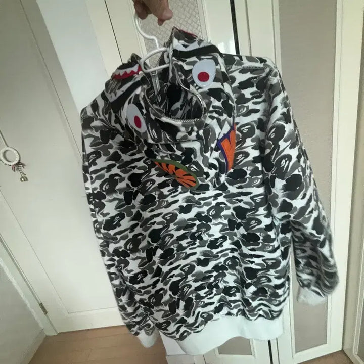 [BUNJANG] BAPE Camo Shark Hoodie M / 베이프 카모 샤크 후드 m