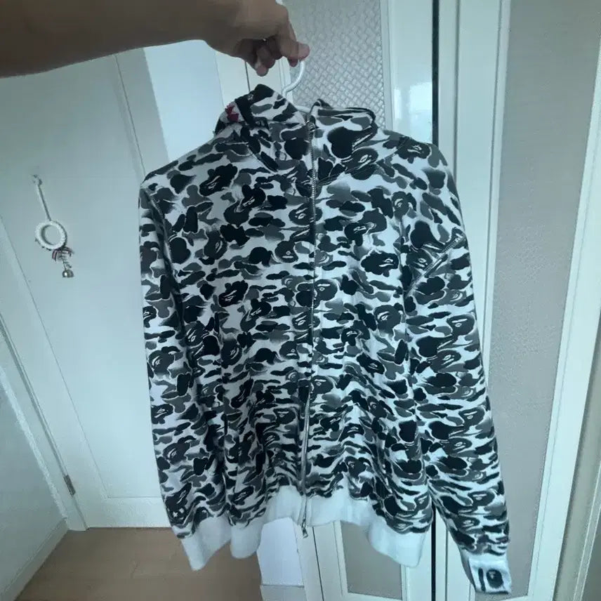 [BUNJANG] BAPE Camo Shark Hoodie M / 베이프 카모 샤크 후드 m